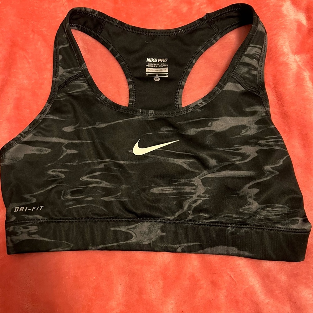 Nike Pro Sports Bra